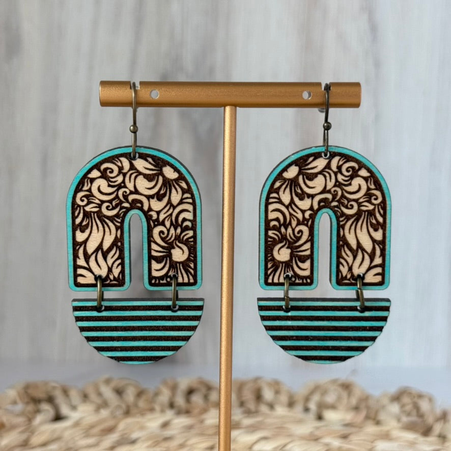 faux-tooled leather-look dangle earrings 